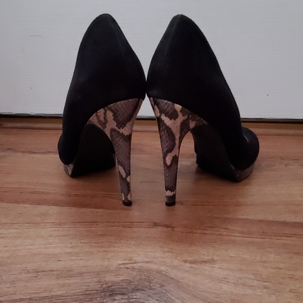 Via Neroli Platform Stiletto Pumps